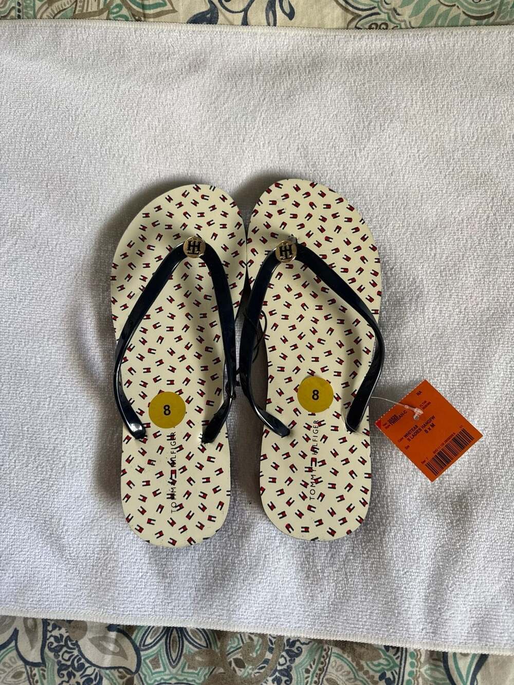 Tommy Hilfiger Women's Logo Print Flip Flops Size 8
